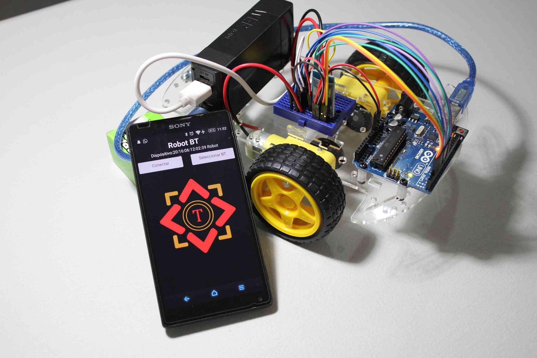 Robot bluetooth para Arduino + Código + App