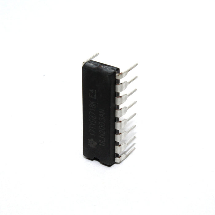 Arreglo de 7 Transistores ULN2003A